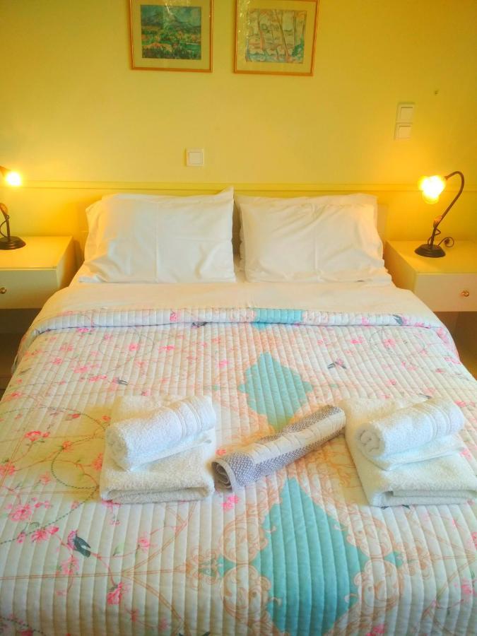 Rent Rooms Alexiou Límni Eksteriør billede
